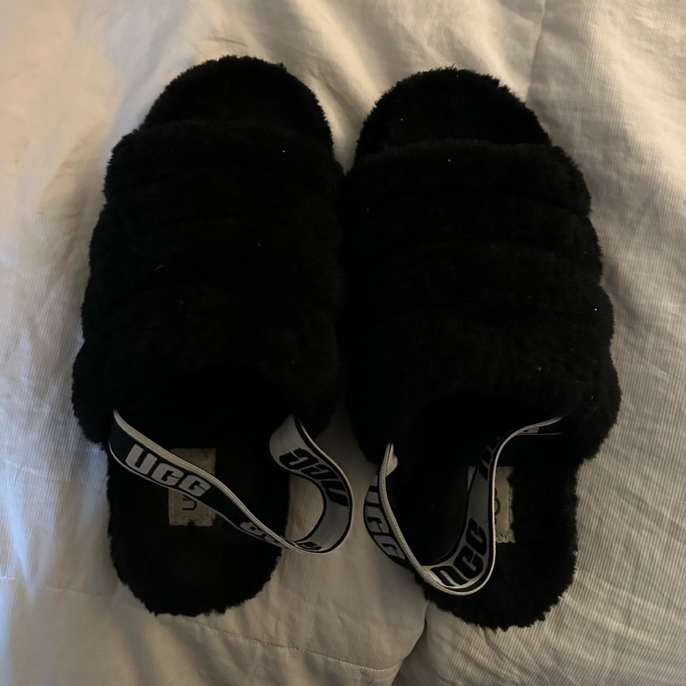 UGG Fluff Yeah slippers